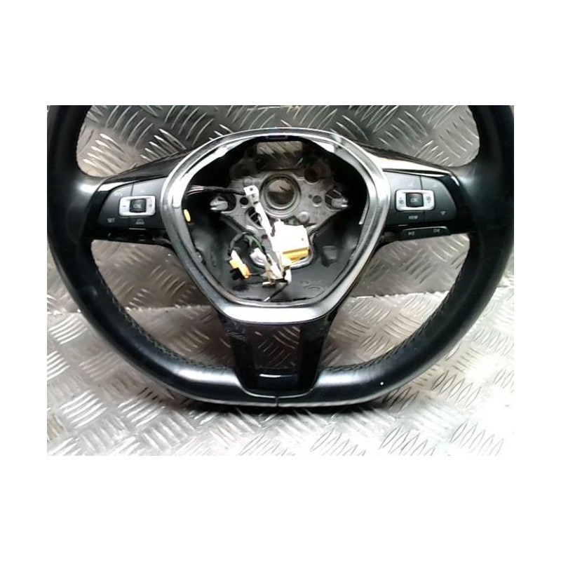 Volant VOLKSWAGEN POLO 6 PHASE 1 d’occasion