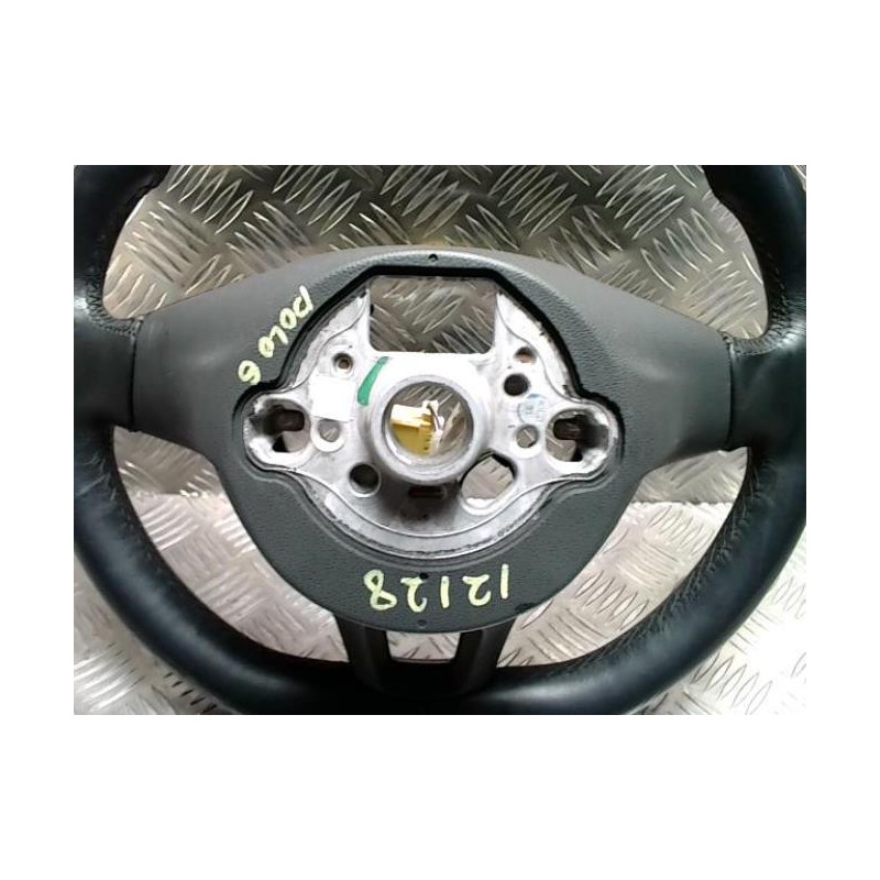 Volant VOLKSWAGEN POLO 6 PHASE 1 d’occasion