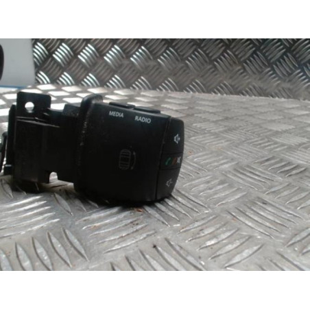 Commande autoradio RENAULT GRAND SCENIC 3 PHASE 2 d’occasion