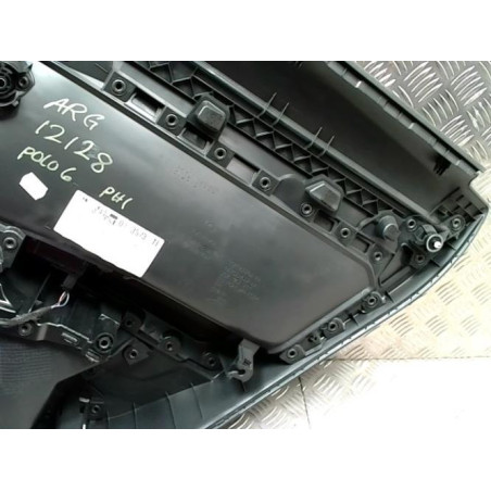 Panneau de porte arriere gauche VOLKSWAGEN POLO 6 PHASE 1 d’occasion