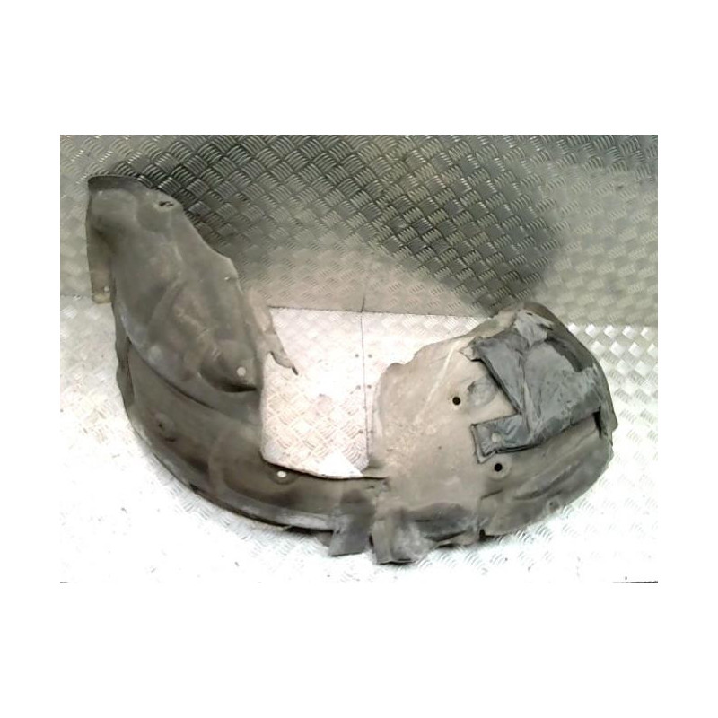 Pare boue avant droit RENAULT SCENIC 3 PHASE 1 d’occasion