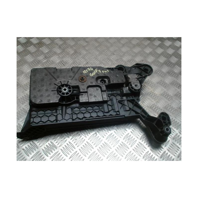 Cache batterie VOLKSWAGEN GOLF 7 PHASE 1 d’occasion