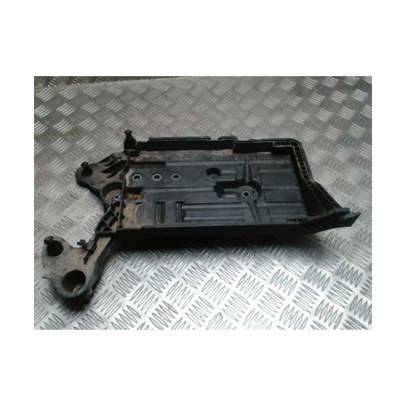 Cache batterie VOLKSWAGEN GOLF 7 PHASE 1 d’occasion