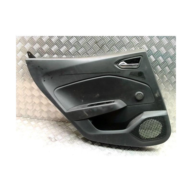 Panneau de porte arriere gauche RENAULT CLIO 5 PHASE 1 d’occasion