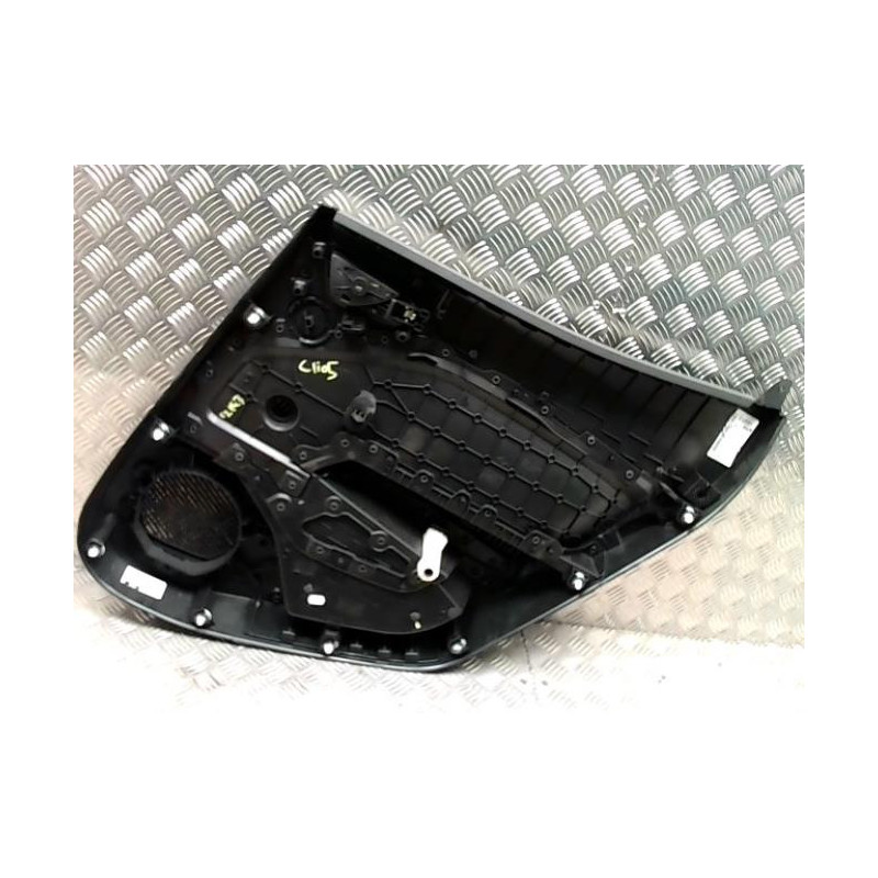 Panneau de porte arriere gauche RENAULT CLIO 5 PHASE 1 d’occasion
