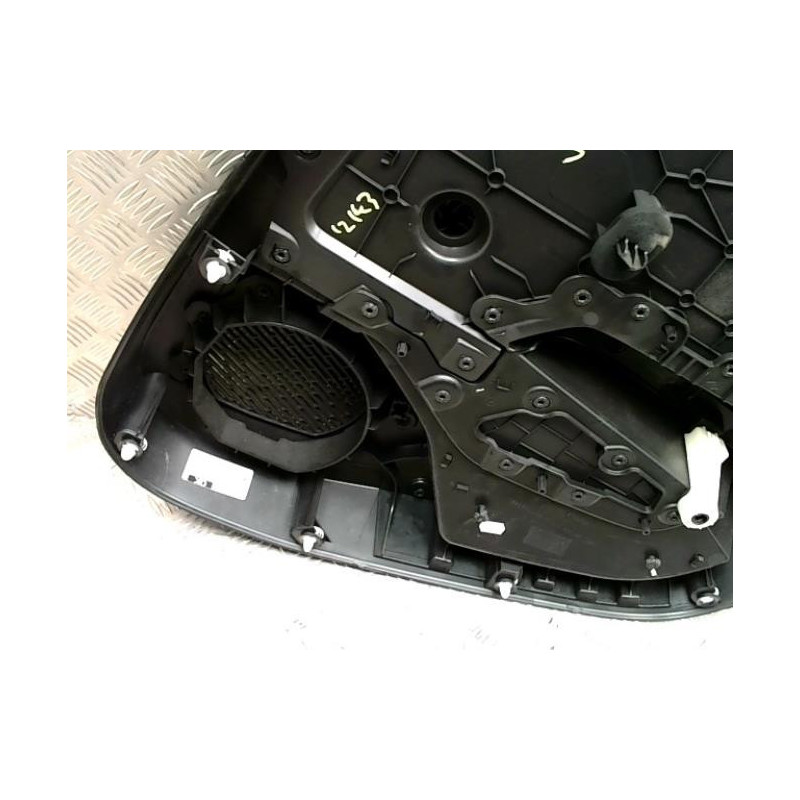 Panneau de porte arriere gauche RENAULT CLIO 5 PHASE 1 d’occasion
