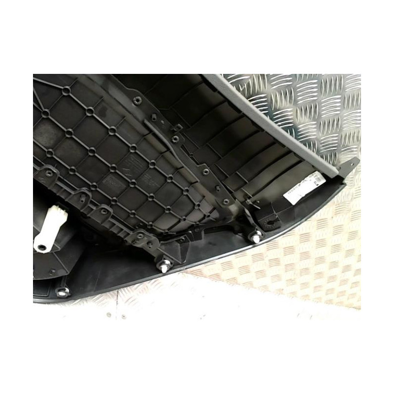 Panneau de porte arriere gauche RENAULT CLIO 5 PHASE 1 d’occasion