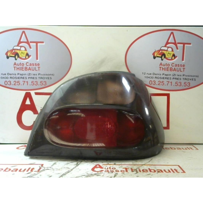 Feu arriere principal droit (feux) RENAULT MEGANE I PHASE 1 d’occasion