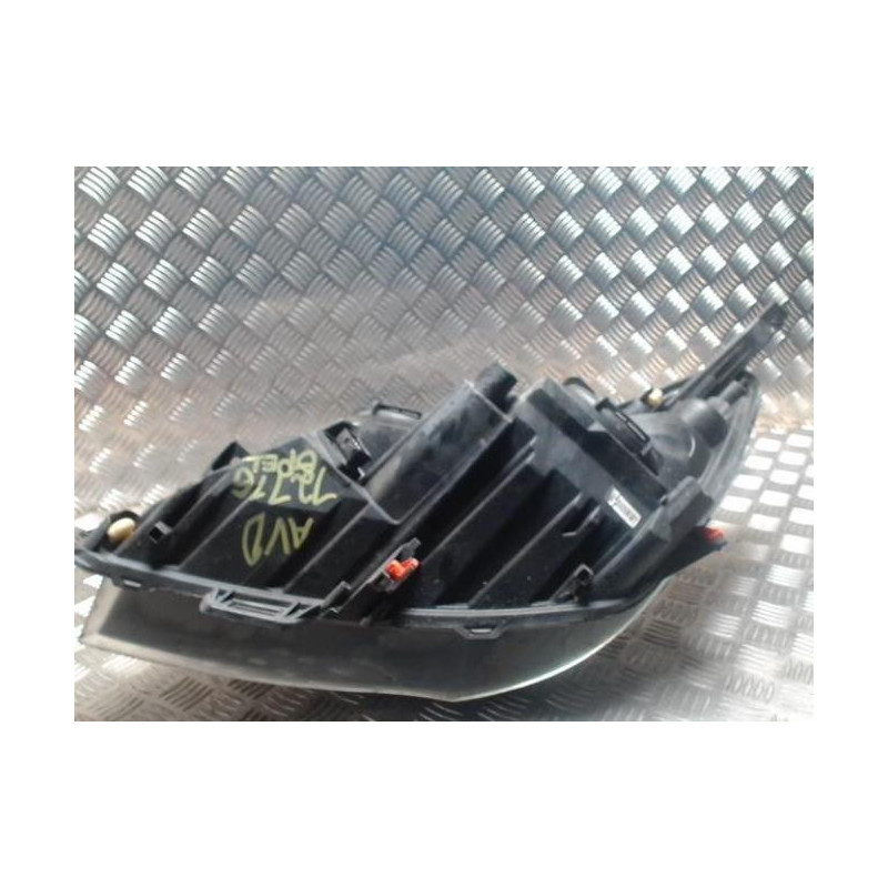 Optique avant principal droit (feux)(phare) OPEL MERIVA B PHASE 1 d’occasion