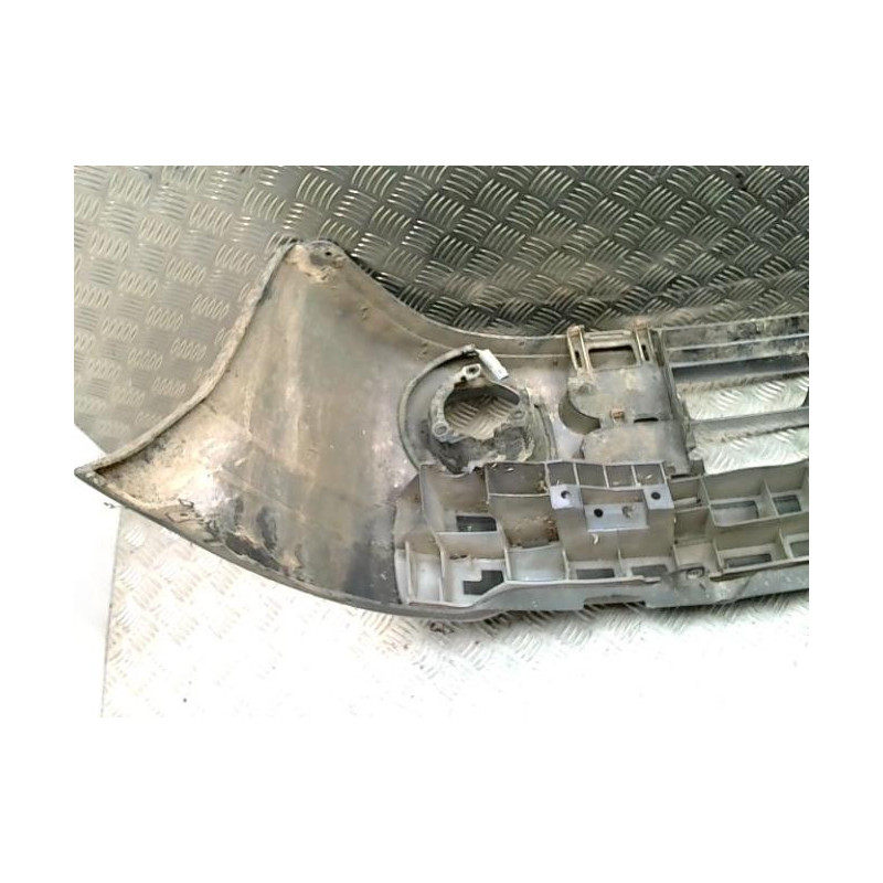 Pare choc avant RENAULT CLIO 2 PHASE 1 d’occasion