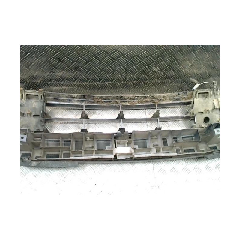 Pare choc avant RENAULT CLIO 2 PHASE 1 d’occasion