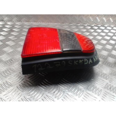 Feu arriere principal gauche (feux) SKODA FELICIA PHASE 1 BREAK d’occasion