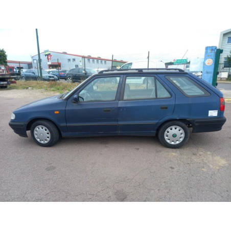 Feu arriere principal gauche (feux) SKODA FELICIA PHASE 1 BREAK d’occasion