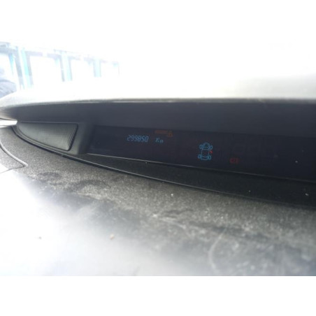 Feu arriere secondaire droit (feux) RENAULT ESPACE 4 PHASE 2 d’occasion