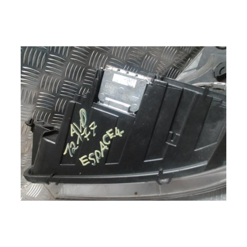 Optique avant principal droit (feux)(phare) RENAULT ESPACE 4 PHASE 2 d’occasion