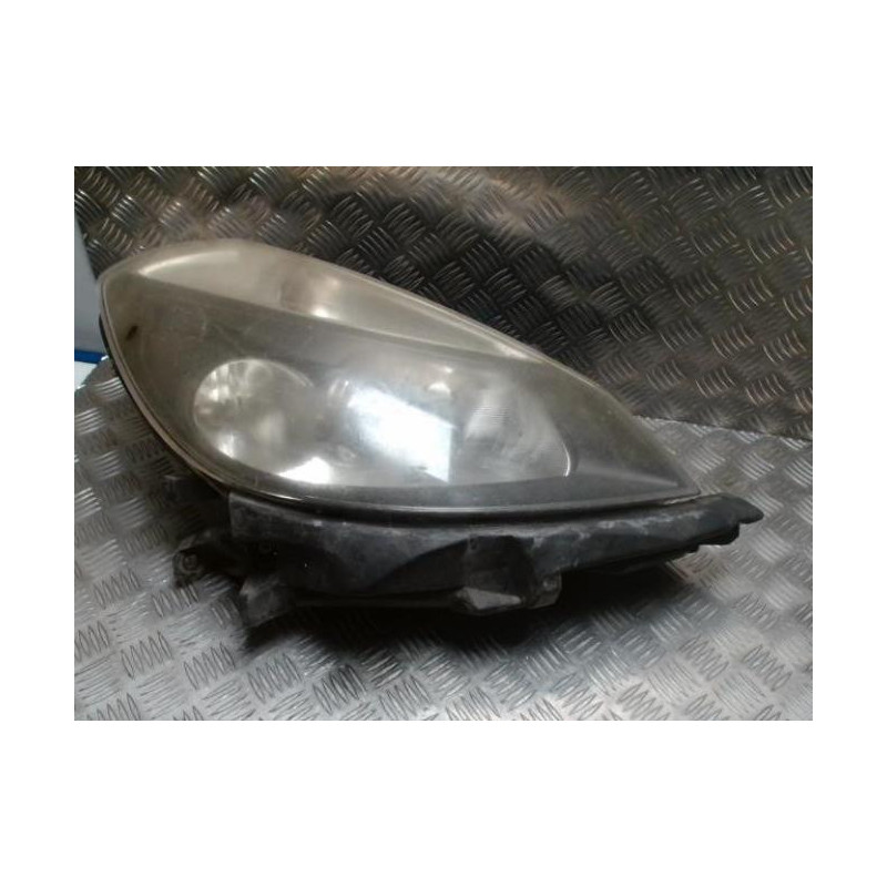 Optique avant principal droit (feux)(phare) RENAULT CLIO 3 PHASE 1 BREAK d’occasion