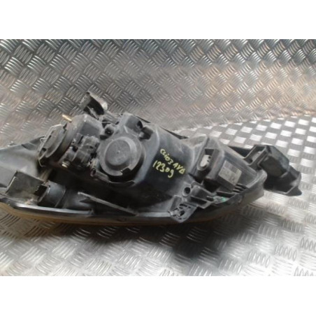 Optique avant principal droit (feux)(phare) RENAULT CLIO 3 PHASE 1 BREAK d’occasion