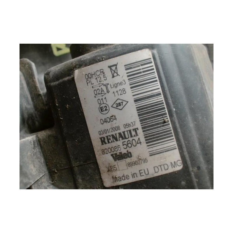 Optique avant principal droit (feux)(phare) RENAULT CLIO 3 PHASE 1 BREAK d’occasion