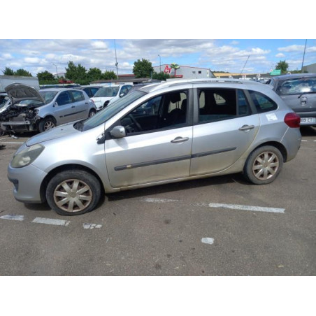 Optique avant principal droit (feux)(phare) RENAULT CLIO 3 PHASE 1 BREAK d’occasion