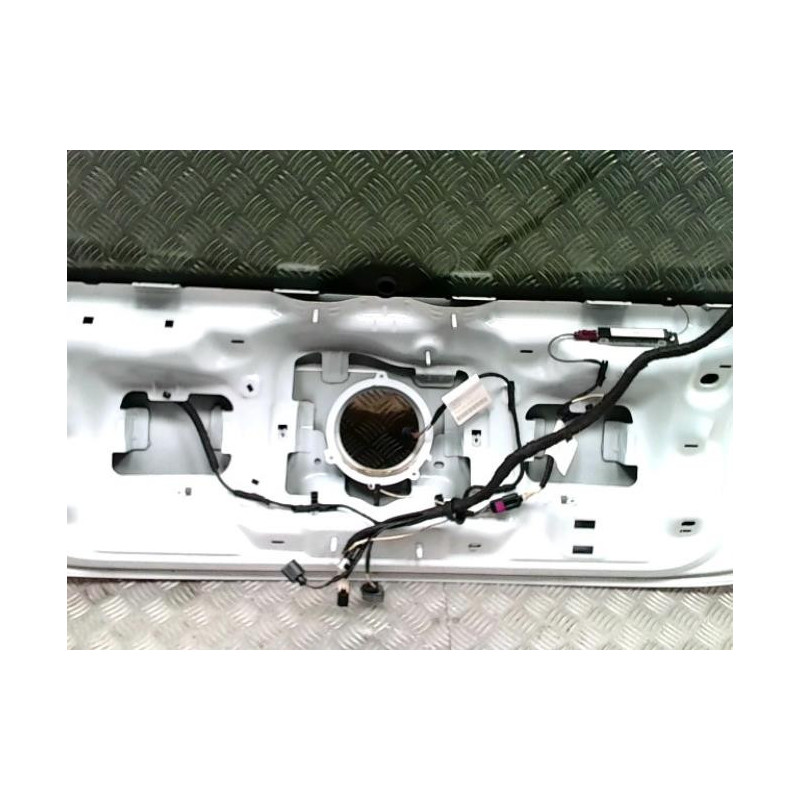 Malle/Hayon arriere VOLKSWAGEN POLO 6 PHASE 1 d’occasion