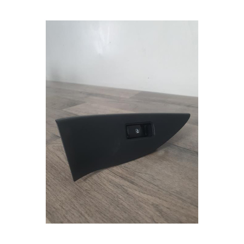 Interrupteur de leve vitre arriere droit SUBARU FORESTER 4 d’occasion