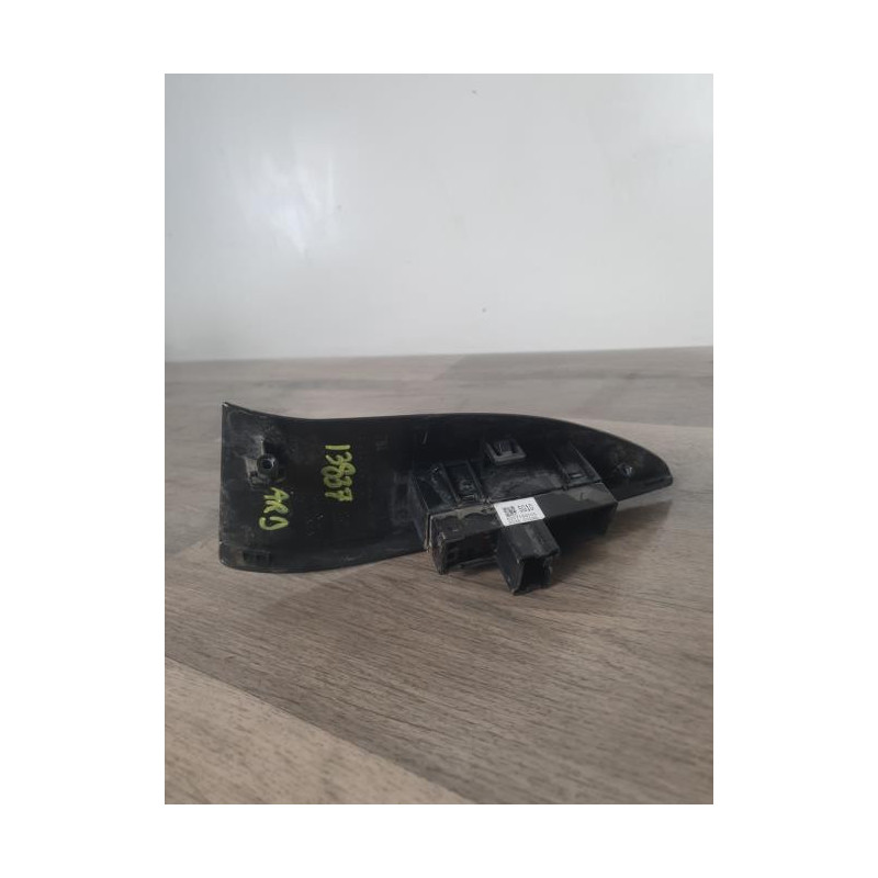 Interrupteur de leve vitre arriere droit SUBARU FORESTER 4 d’occasion