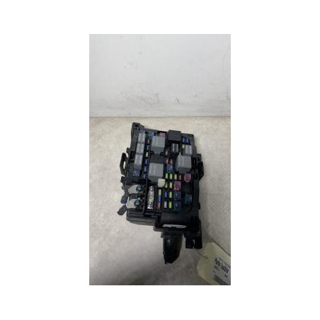 Porte fusible KIA CARENS 3 d’occasion