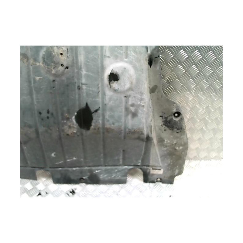 Cache sous moteur RENAULT CLIO 3 PHASE 1 d’occasion