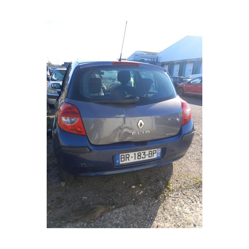 Cache sous moteur RENAULT CLIO 3 PHASE 1 d’occasion