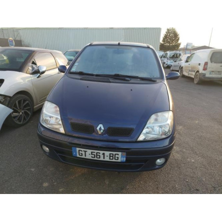 Pare boue avant gauche RENAULT SCENIC 1 PHASE 2 d’occasion