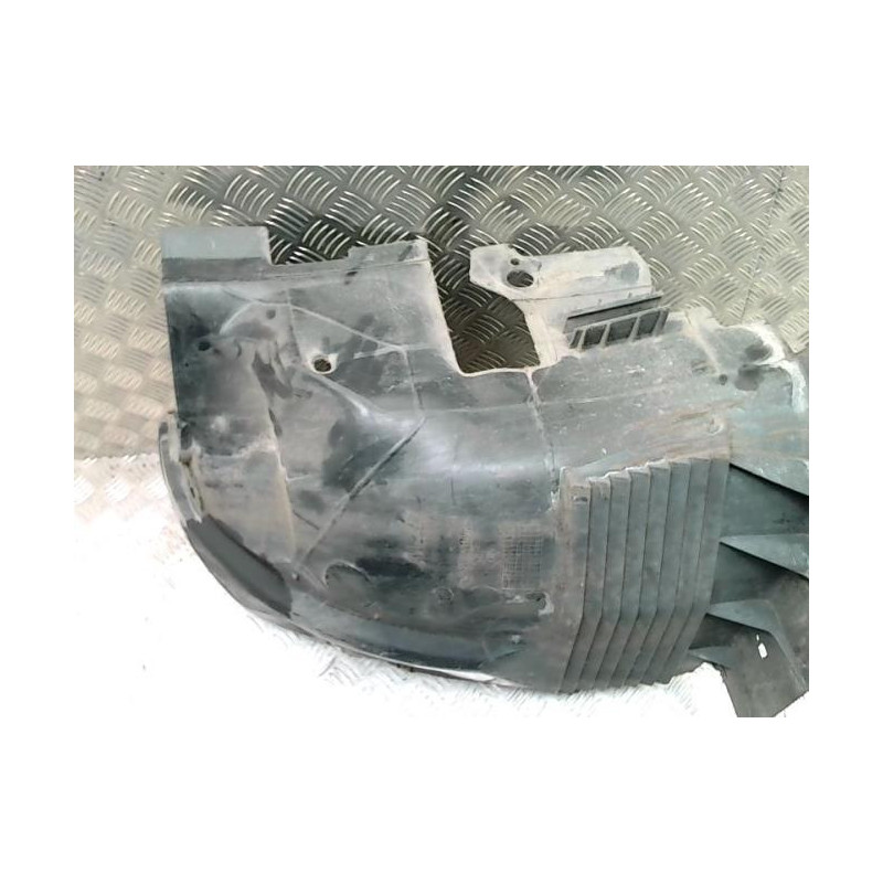 Pare boue avant droit RENAULT SCENIC 1 PHASE 2 d’occasion