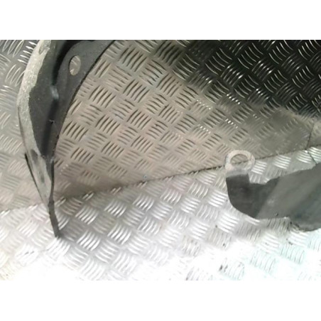 Pare boue avant gauche RENAULT TWINGO 1 PHASE 2 d’occasion