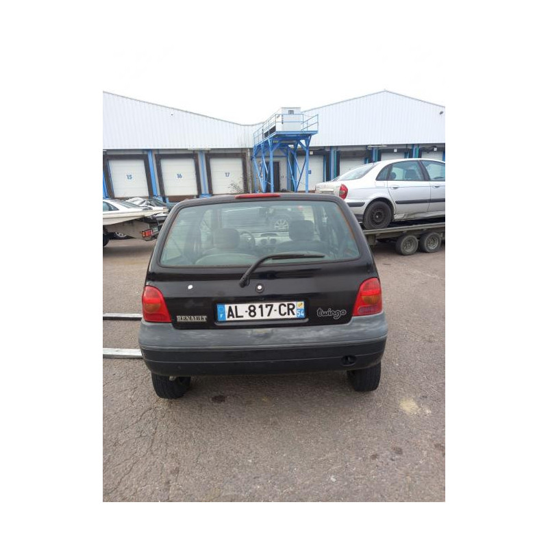 Pare boue avant gauche RENAULT TWINGO 1 PHASE 2 d’occasion