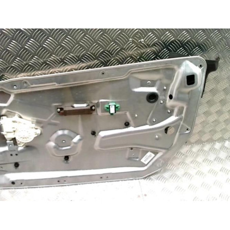 Leve vitre electrique avant droit MERCEDES CLASSE C 204 PHASE 2 COUPE d’occasion