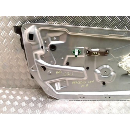 Leve vitre electrique avant gauche MERCEDES CLASSE C 204 PHASE 2 COUPE d’occasion