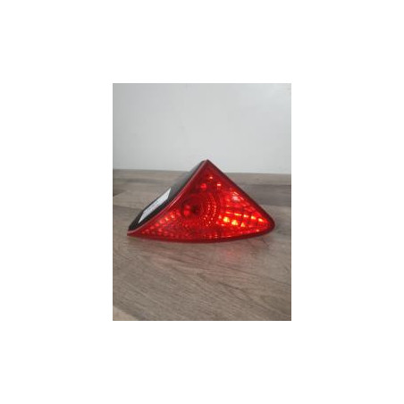 Feu arriere secondaire droit (feux) PEUGEOT 3008 1 PHASE 1 d’occasion