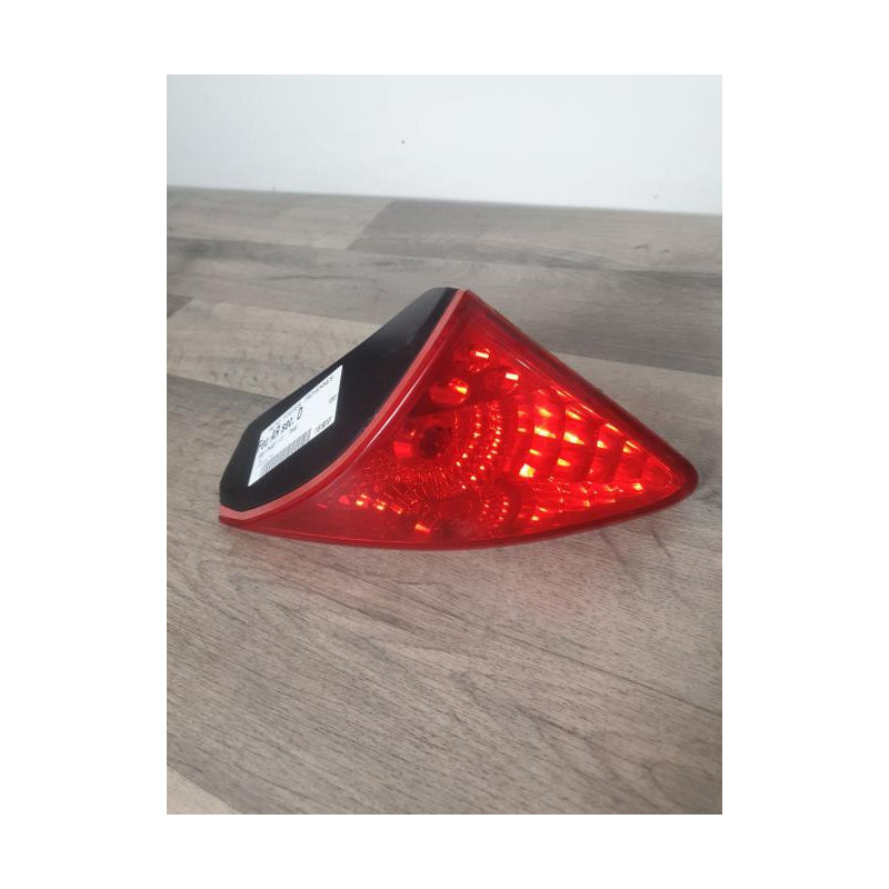 Feu arriere secondaire droit (feux) PEUGEOT 3008 1 PHASE 1 d’occasion