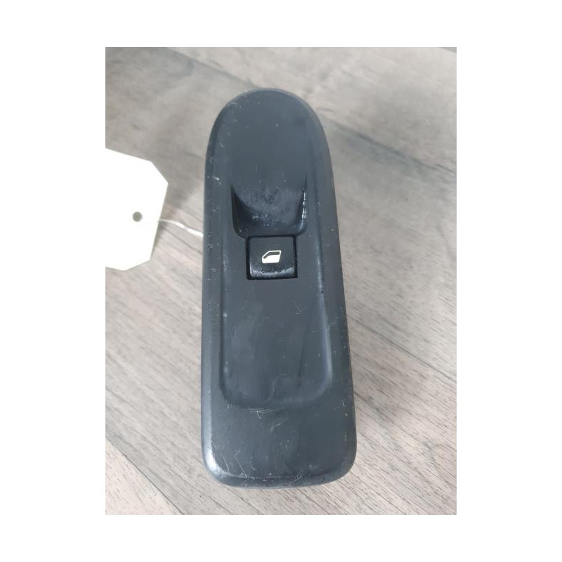 Interrupteur de leve vitre avant droit PEUGEOT 308 1 PHASE 1 d’occasion