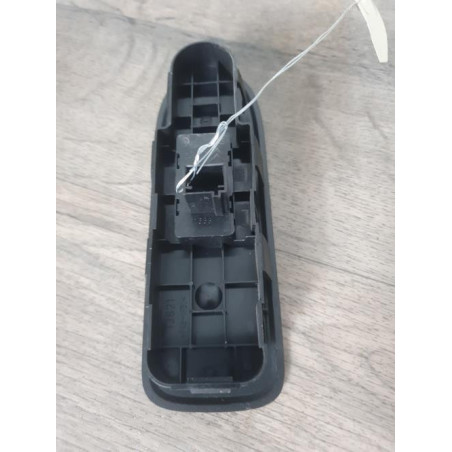 Interrupteur de leve vitre avant droit PEUGEOT 308 1 PHASE 1 d’occasion