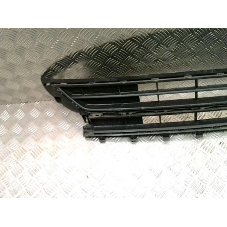 Grille de pare choc VOLKSWAGEN POLO 6 PHASE 1 d’occasion