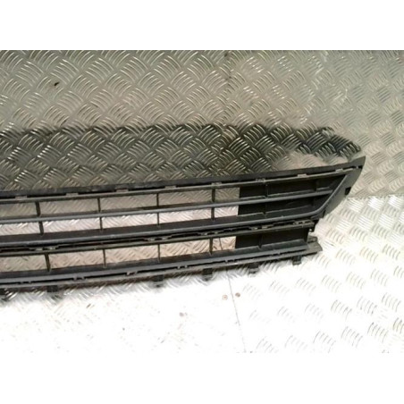Grille de pare choc VOLKSWAGEN POLO 6 PHASE 1 d’occasion
