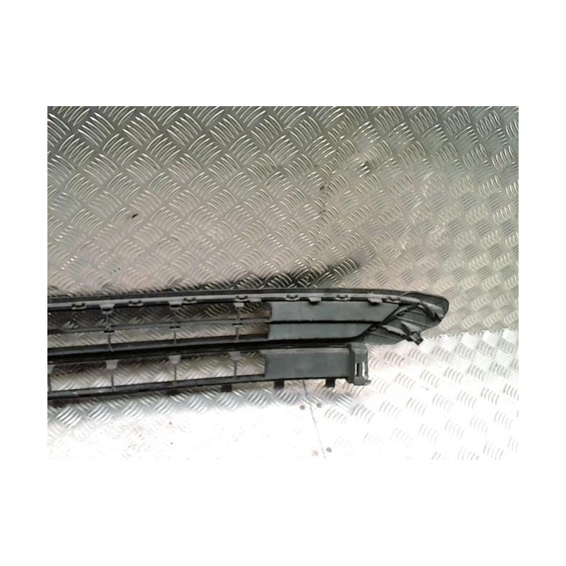 Grille de pare choc VOLKSWAGEN POLO 6 PHASE 1 d’occasion