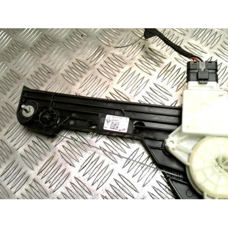Leve vitre electrique avant gauche RENAULT CLIO 5 PHASE 1 d’occasion