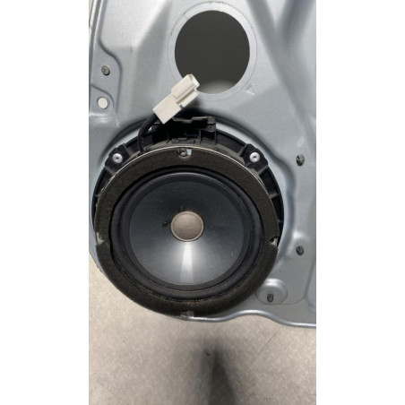 Leve vitre electrique avant droit KIA CARENS 3 d’occasion
