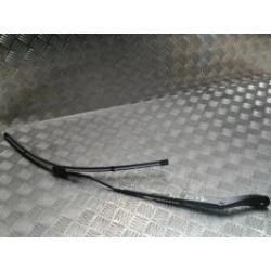 Bras essuie glace avant gauche DACIA SANDERO 3 STEPWAY d’occasion