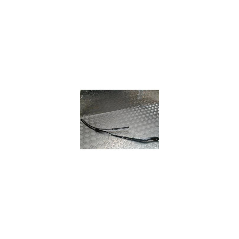 Bras essuie glace avant gauche DACIA SANDERO 3 STEPWAY d’occasion