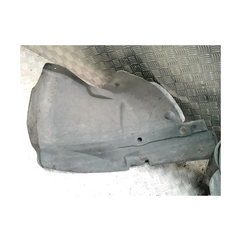 Pare boue avant droit RENAULT TRAFIC 2 PHASE 1 d’occasion