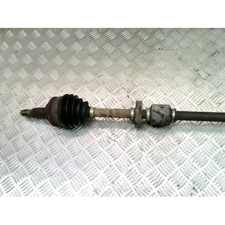 Cardan droit (transmission) RENAULT CLIO 2 PHASE 1 d’occasion