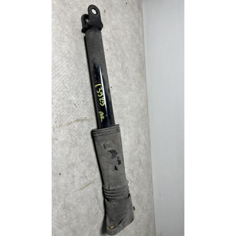 Amortisseur arriere droit KIA CARENS 3 d’occasion