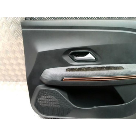 Panneau de porte avant droit DACIA SANDERO 3 STEPWAY d’occasion